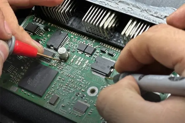 1) تعمیرات ECU و برق الکترونیک خودرو